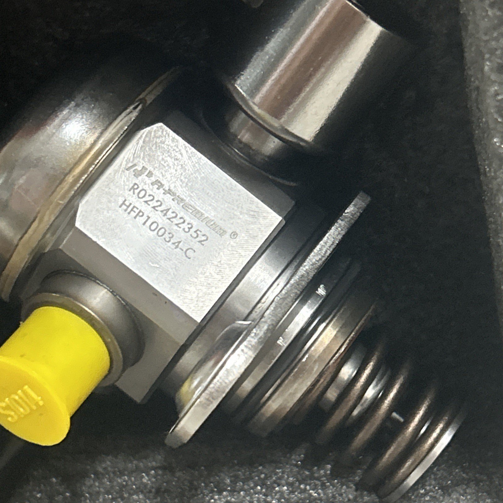High Pressure Fuel Pump For Land Rover Discovery Sport 2015-2017 & LR2 2013-2015 - Image 4