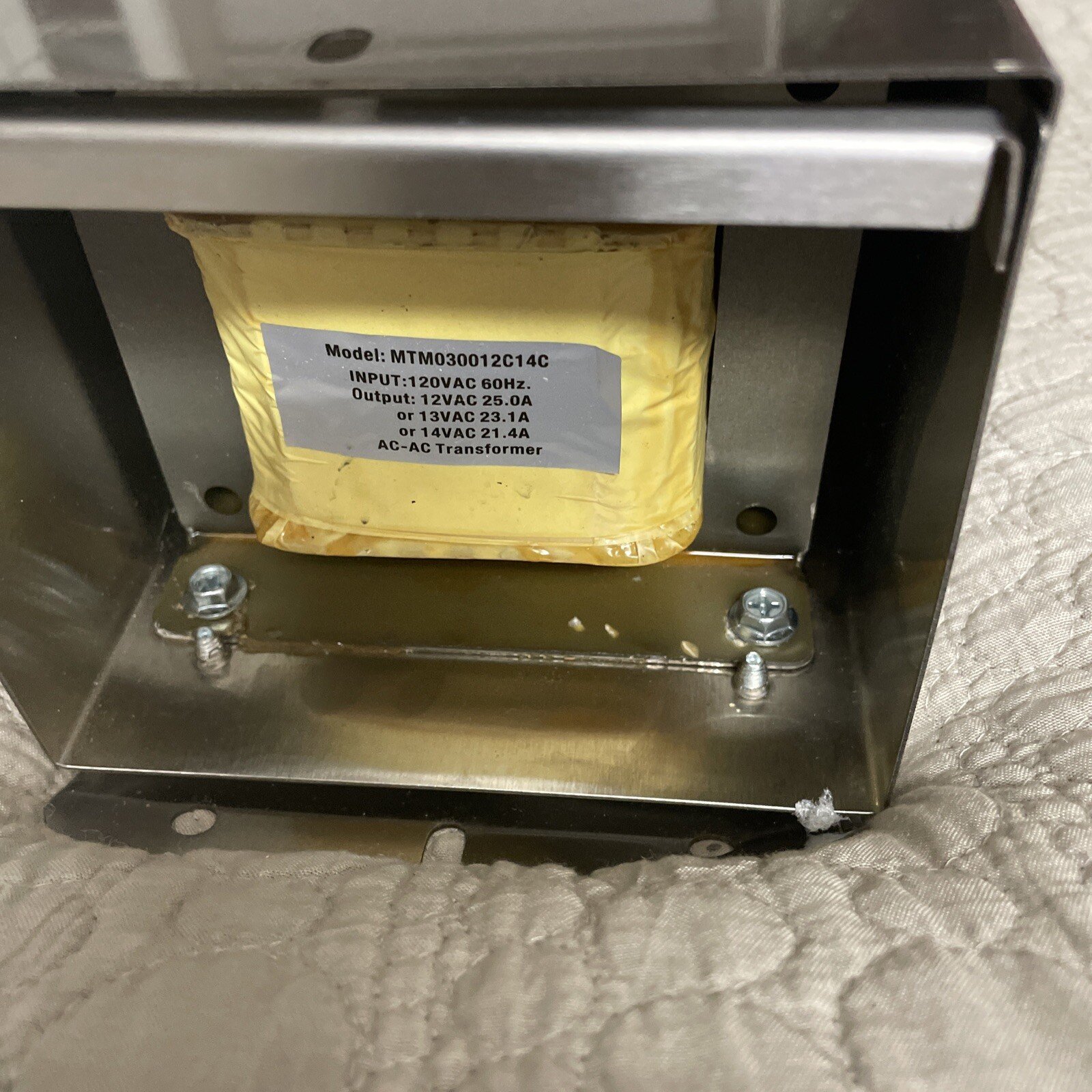 Suraielec - Fountain/ Swimming Pool or Spa Transformer ( MTM-PS-0300-C14-P1 ) - Image 3