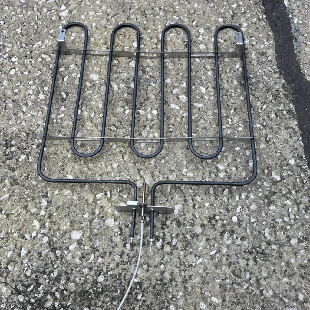 ces700p2ms1 Stove Top Heating Element  Pulled From Broken Top Oven GE CAFE RC17