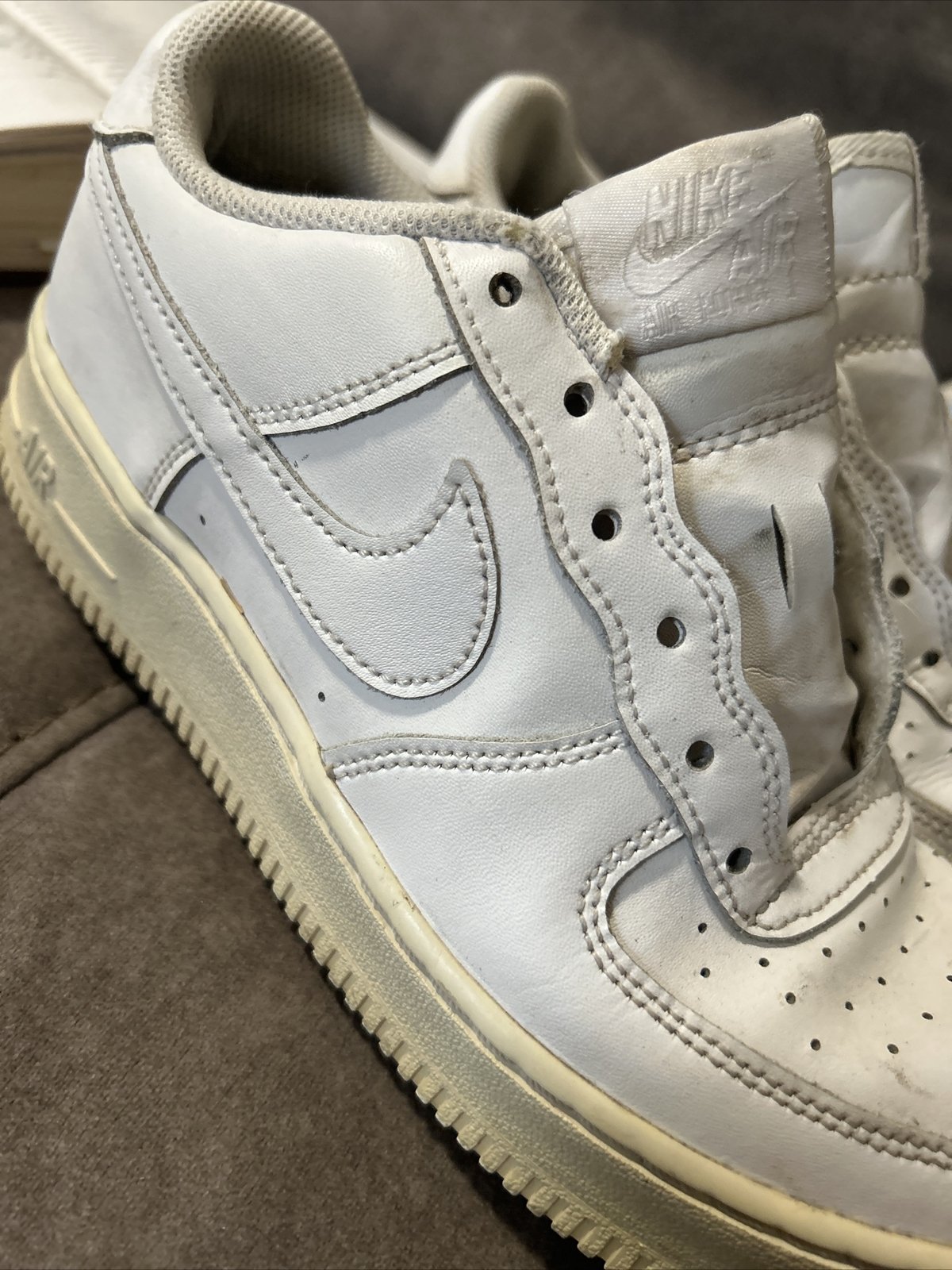 Nike Shoes Youth 6Y Air Force Sneakers DH2920-111 White Leather See Pics - Image 2