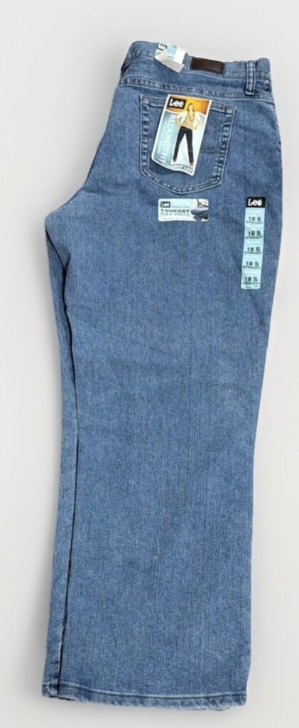 18S Petit Lee Comfort Waist Relaxed Fit Women's Straight Leg Jeans Vintage Blue