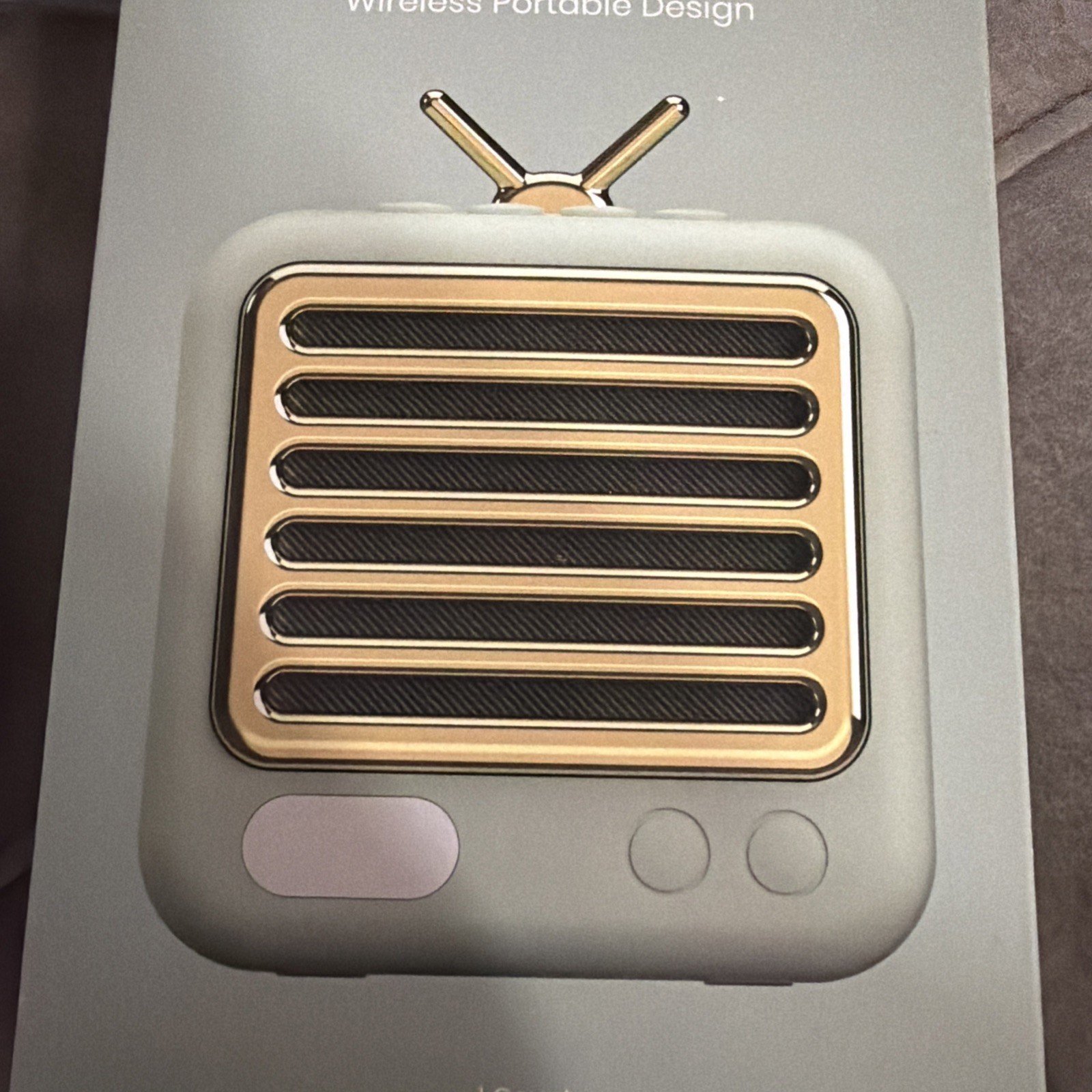 GEMS Retro Speaker Light Mint Green: Rechargeable Micro USB Portable Device - Image 4