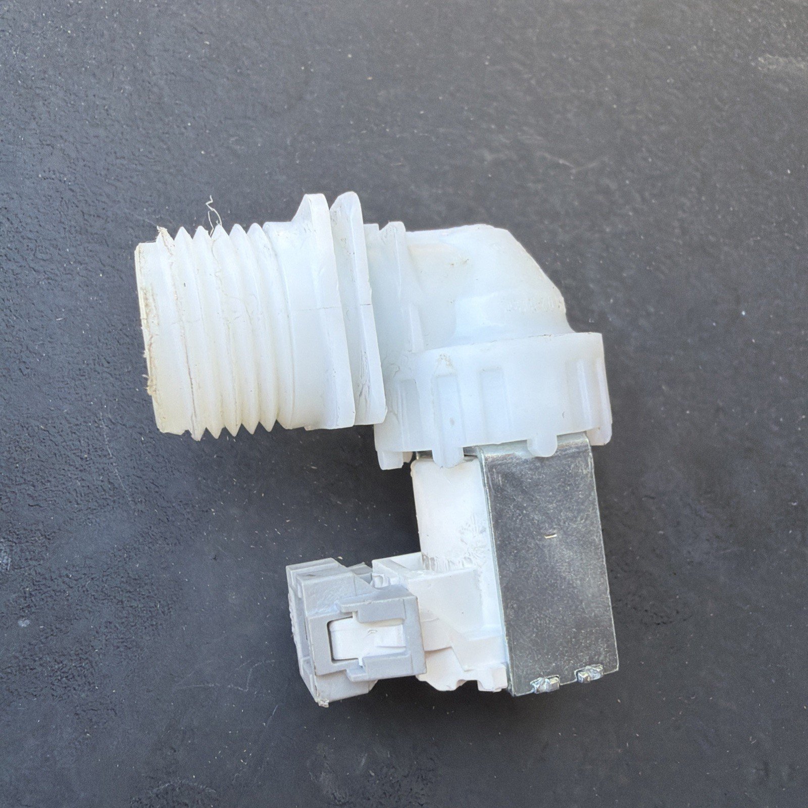 Genuine Used GE Dishwasher Water Inlet Fill Valve Solenoid GDF650SGJ4WW & others - Image 3