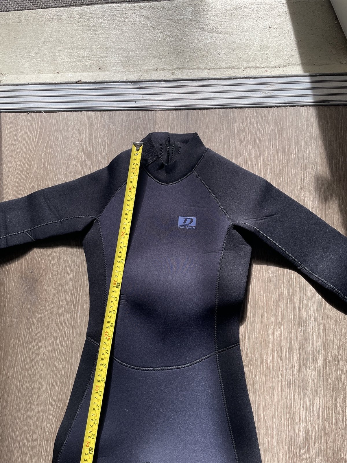 DARK LIGHTNING 5/4mm wetsuite size 4 NEW NO TAG BACK ZIP Unisex Men Women Youth - Image 4