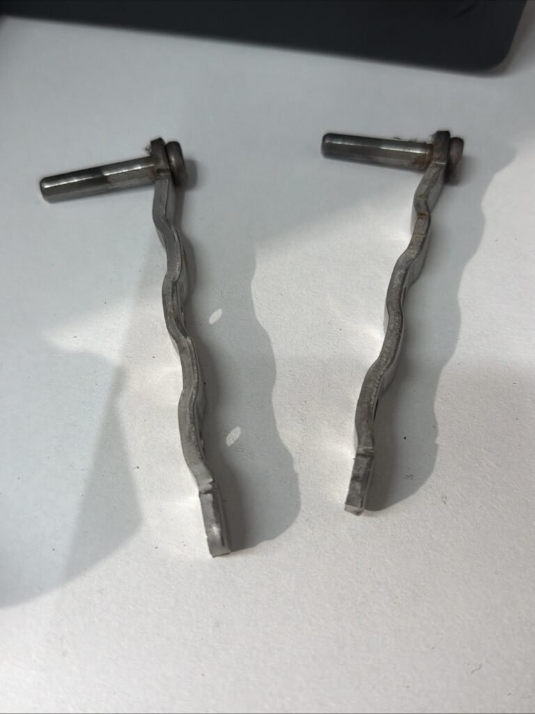 Washing Machine GEH-WH13X26637 / K783 Door Lid Hinges GTW680BSJ4WS