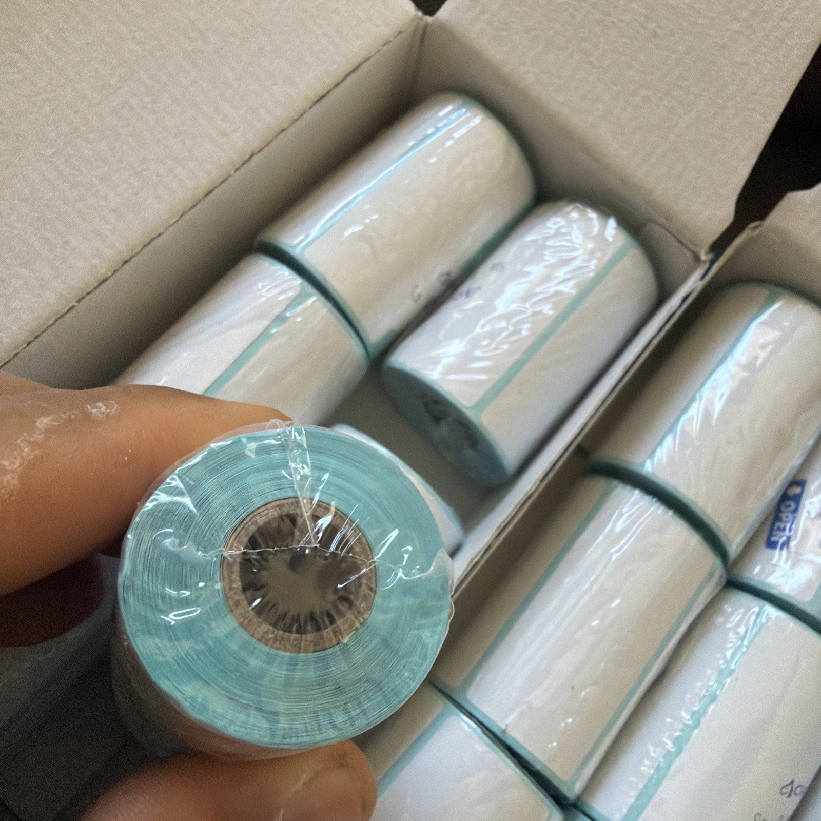 12 Rolls 2x1” Thermal Labels 200/Roll Barcode Shipping Sticker For Zebra - Image 3