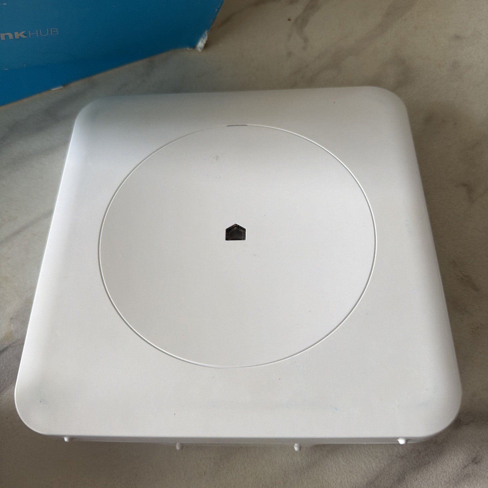 Wink Model # PWHUBWH18 Smart Home HUB No Adapter - Image 3