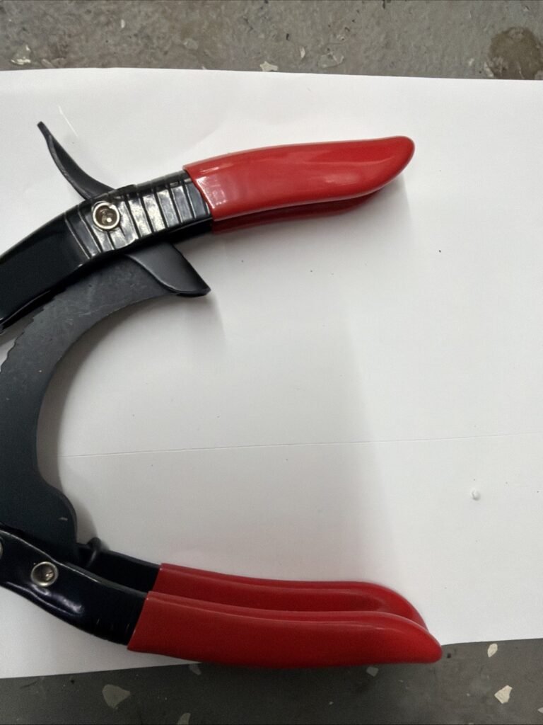 GEARWRENCH Automatic Locking Ratcheting Hose Pinch Off Pliers One Size, Black