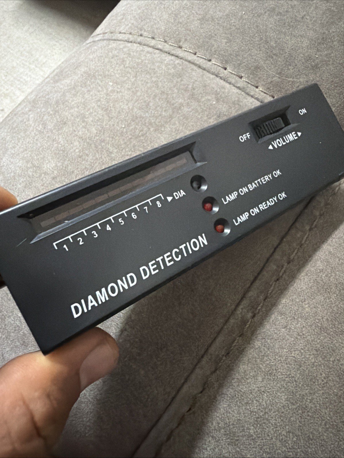 Diamond Tester, Professional Jewelers' Gemstone Detector, High Accuracy Diamond