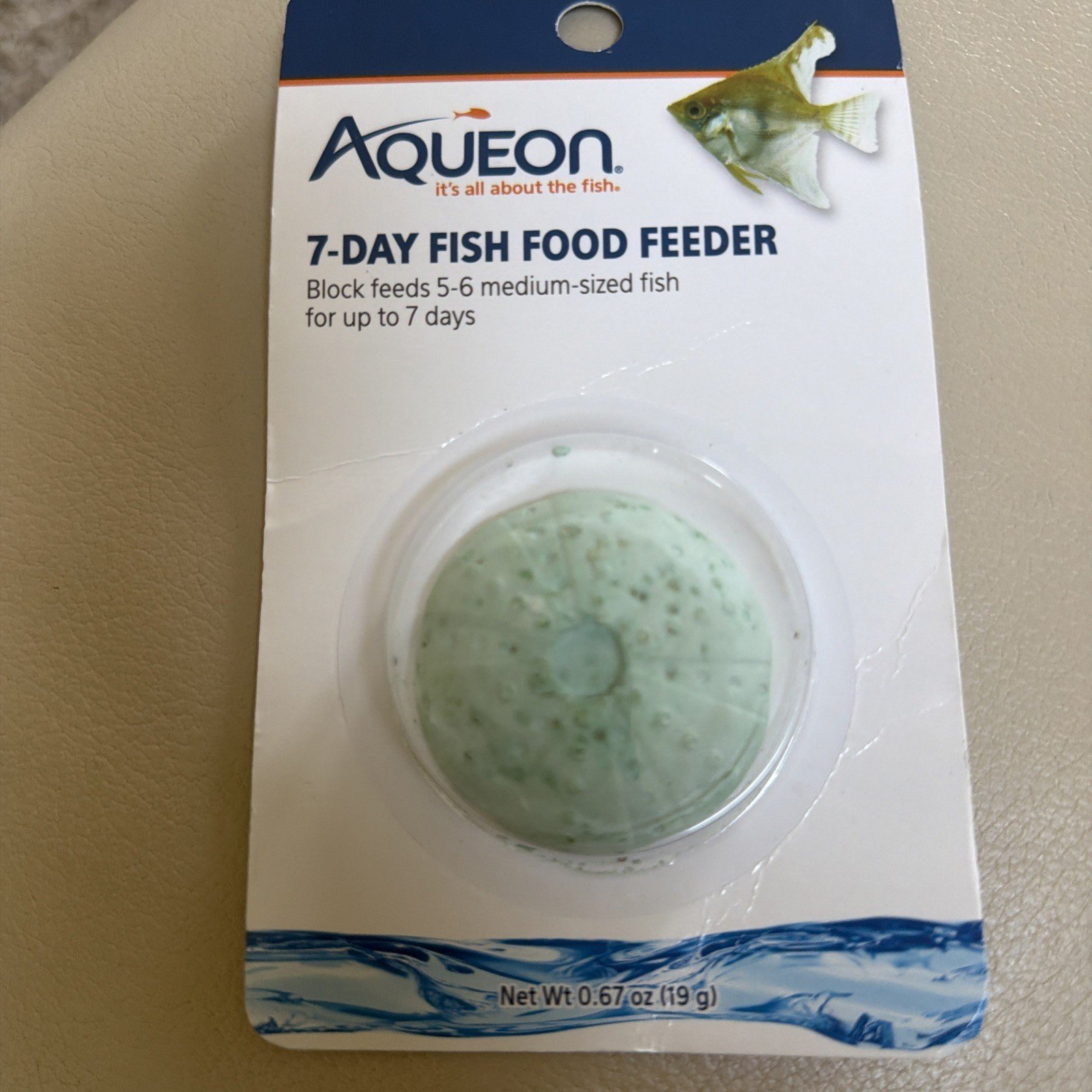 Aqueon Betta Vacation Fish Food Feeder 0.67 Fl Oz Provides 7 Days of Nutrition