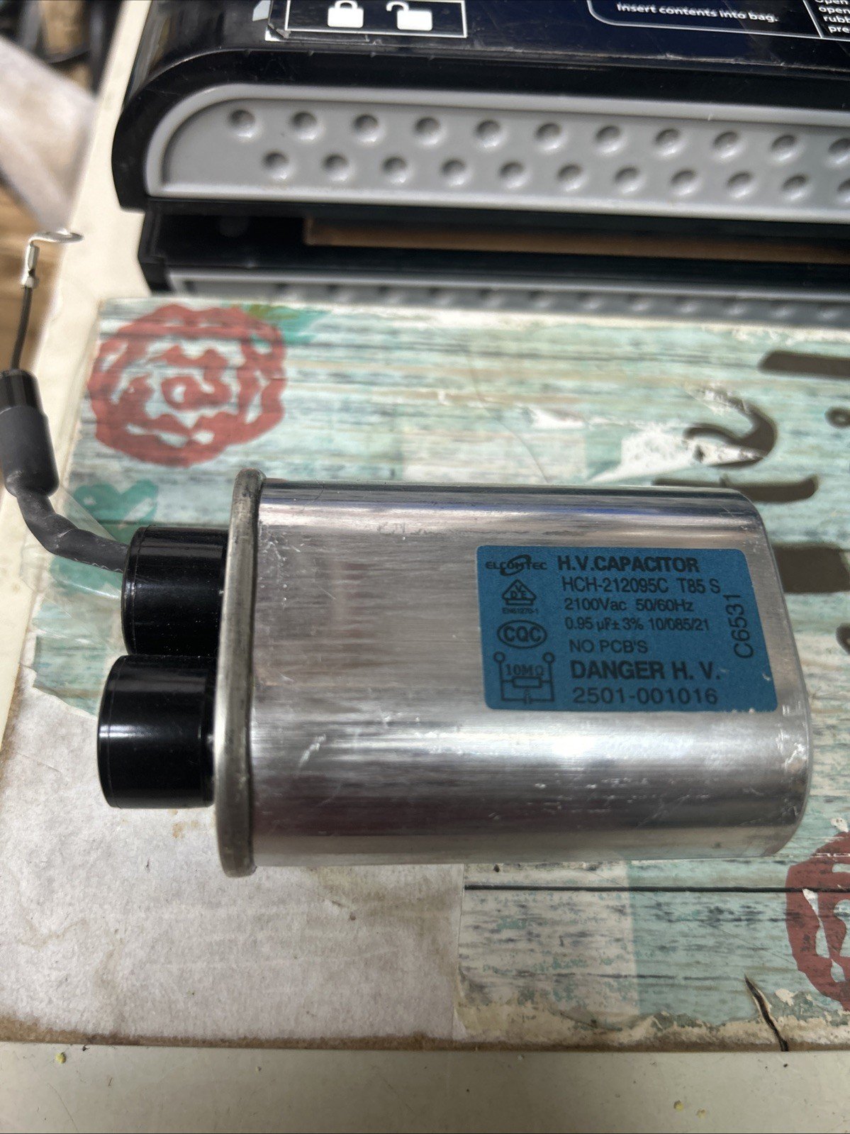 OEM Samsung Microwave Capacitor HCH-212095C; 2501-001016 - Image 2